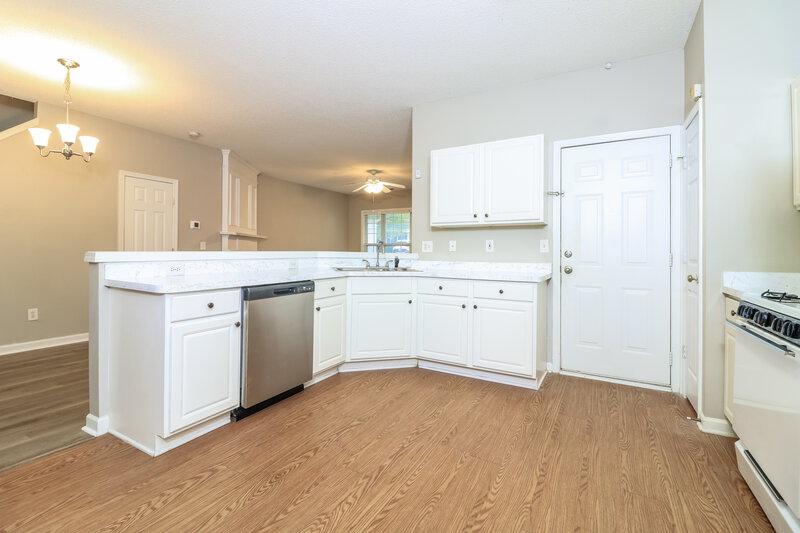 2,210/Mo, 1114 Dunedin Trl Woodstock, GA 30188 Kitchen View
