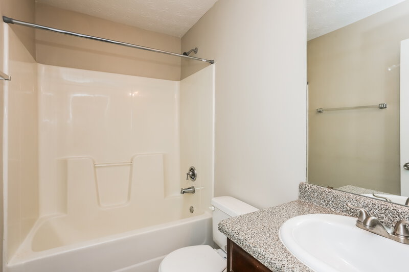 1,980/Mo, 2602 Cellars Ct Villa Rica, GA 30180 Main Bathroom View
