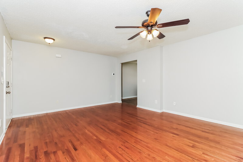 1,725/Mo, 259 Bainbridge Cir Dallas, GA 30132 Living Room View 2