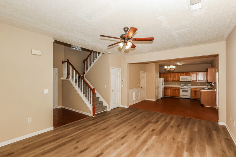 1,875/Mo, 426 Baldwin Ct Newnan, GA 30263 Living Room View 3