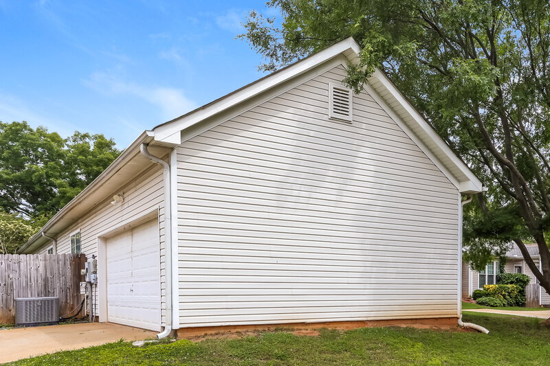 2,095/Mo, 8 Arendt Park Ln Newnan, GA 30263 Rear View