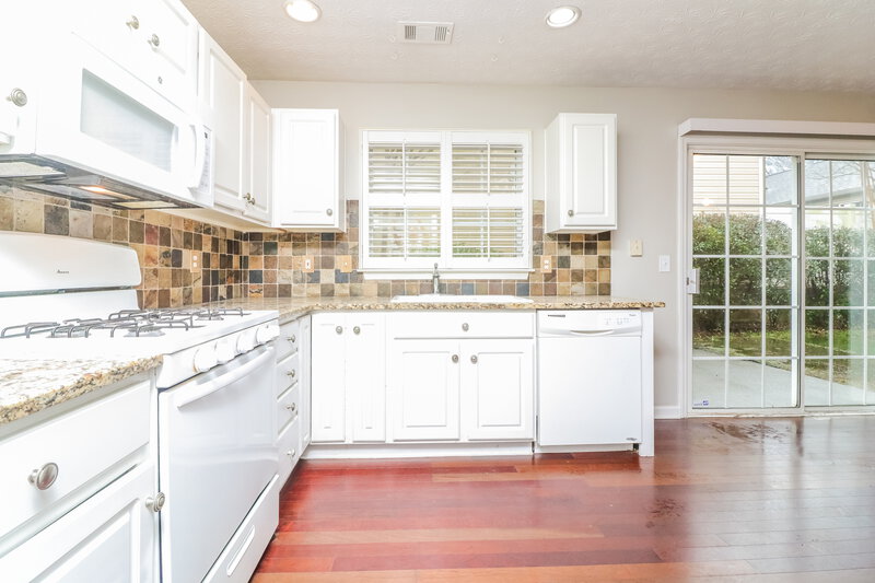 1,805/Mo, 568 Windcroft Cir NW Acworth, GA 30101 Kitchen View