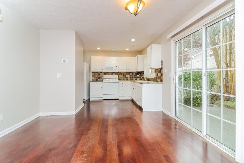 1,805/Mo, 568 Windcroft Cir NW Acworth, GA 30101 Kitchen View 2