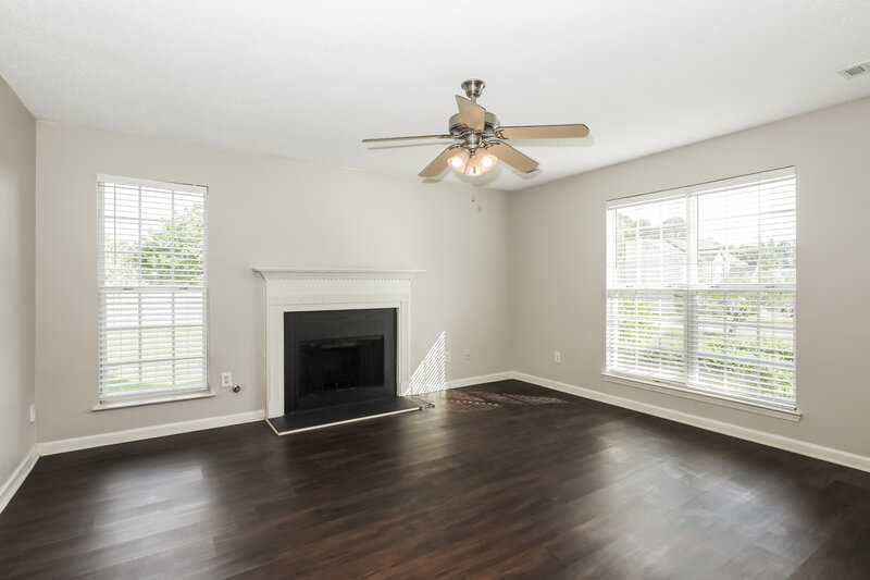 2,780/Mo, 504 Wyntuck Dr McDonough, GA 30253 Living Room View