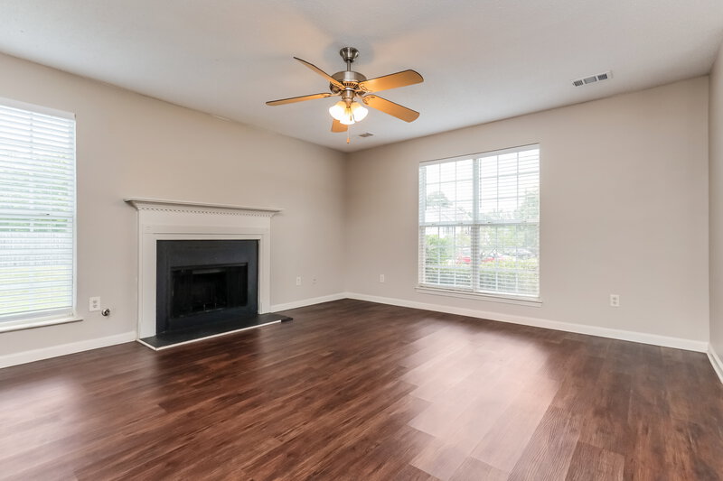 1,965/Mo, 504 Wyntuck Dr McDonough, GA 30253 Living Room View