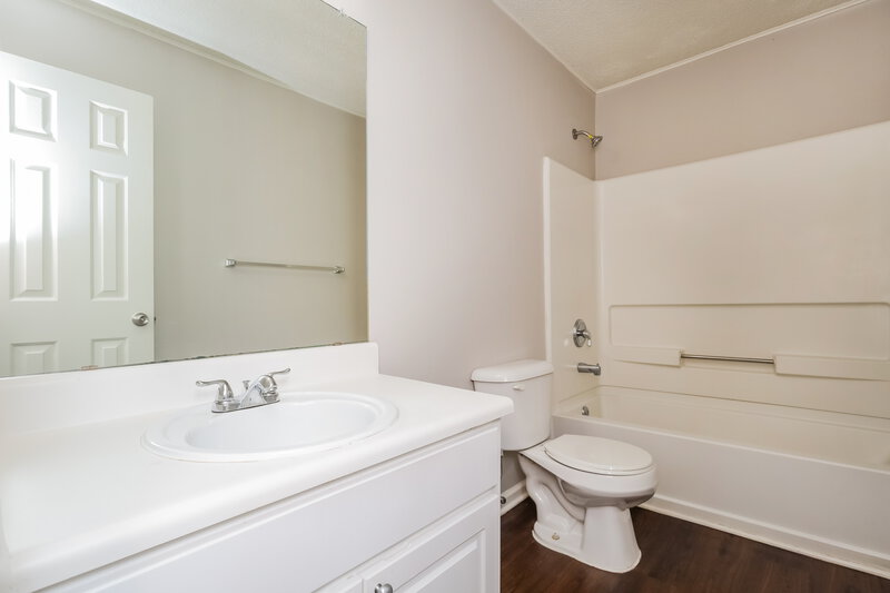 1,965/Mo, 504 Wyntuck Dr McDonough, GA 30253 Bathroom View