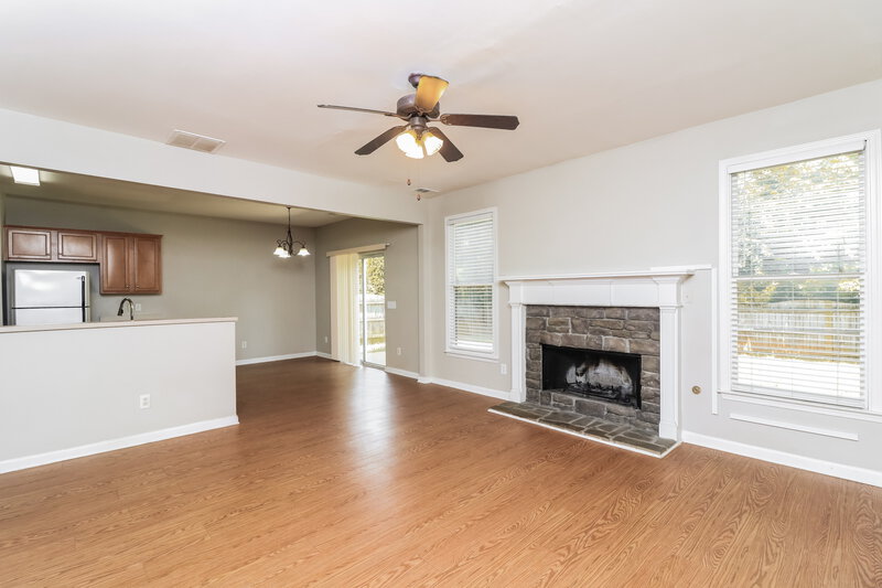 2,095/Mo, 503 Millside Trl Canton, GA 30114 Living Room View 3