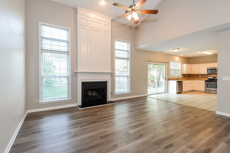 2,260/Mo, 4125 Ridgefair Dr Cumming, GA 30040 Living Room View 2