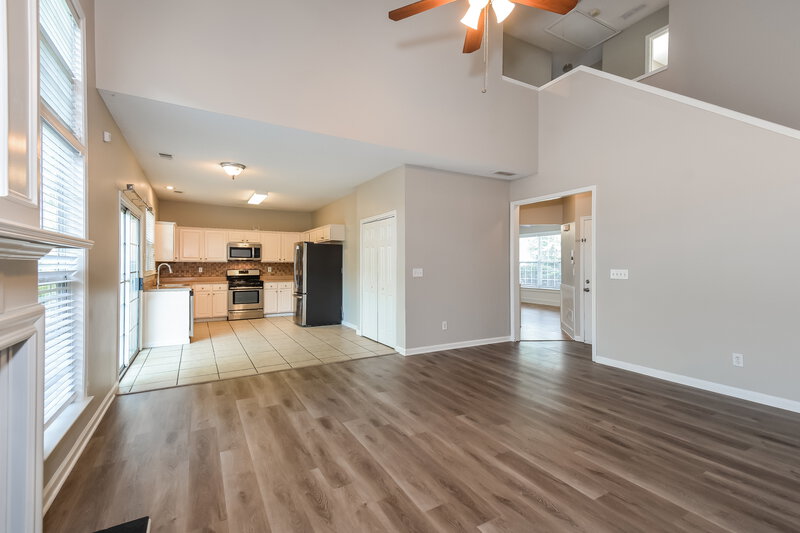 2,260/Mo, 4125 Ridgefair Dr Cumming, GA 30040 Living Room View 3