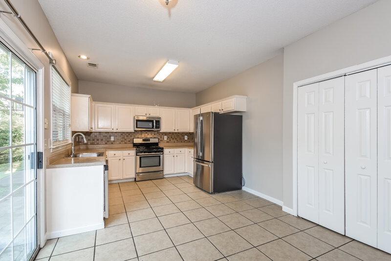 2,260/Mo, 4125 Ridgefair Dr Cumming, GA 30040 Kitchen View