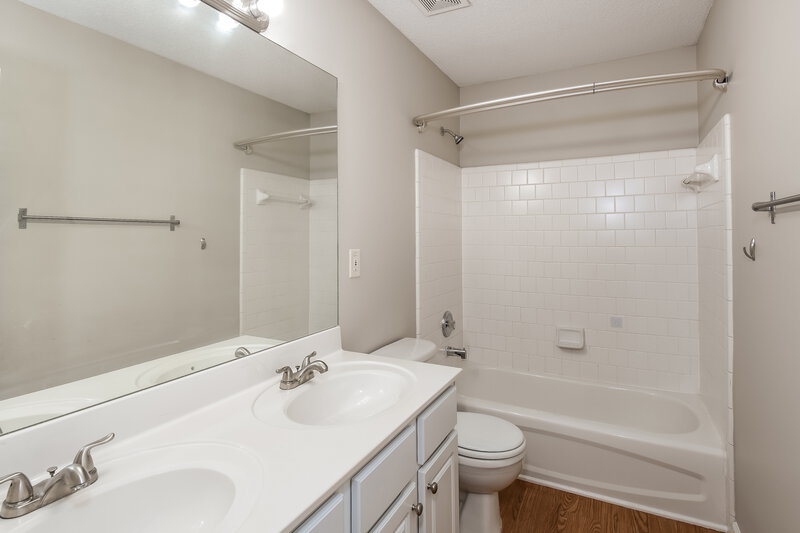 2,260/Mo, 4125 Ridgefair Dr Cumming, GA 30040 Bathroom View
