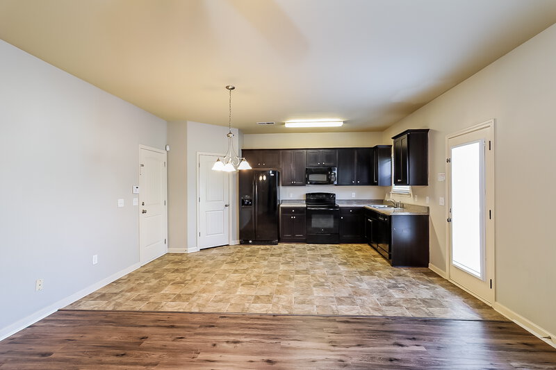 3,030/Mo, 494 Lobdale Falls Dr Lawrenceville, GA 30045 Kitchen View