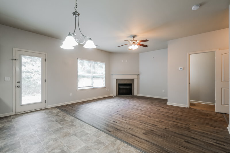 2,025/Mo, 494 Lobdale Falls Dr Lawrenceville, GA 30045 Dining Room View 2