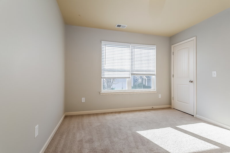 3,030/Mo, 494 Lobdale Falls Dr Lawrenceville, GA 30045 Bedroom View 2