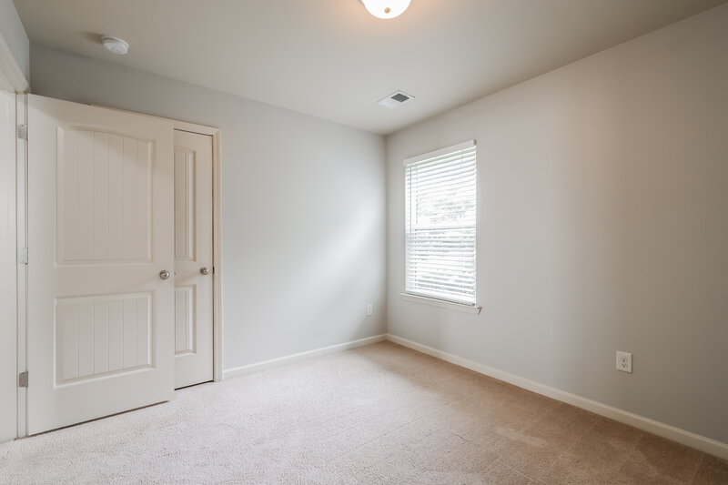 2,025/Mo, 494 Lobdale Falls Dr Lawrenceville, GA 30045 Bedroom View 3