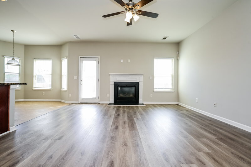 2,575/Mo, 724 Melanie Jean Dr McDonough, GA 30252 Living Room View