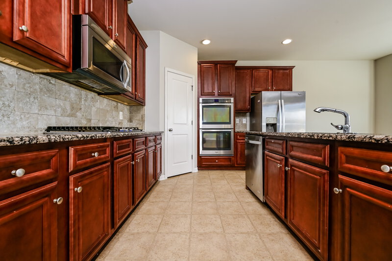 2,575/Mo, 724 Melanie Jean Dr McDonough, GA 30252 Kitchen View 2