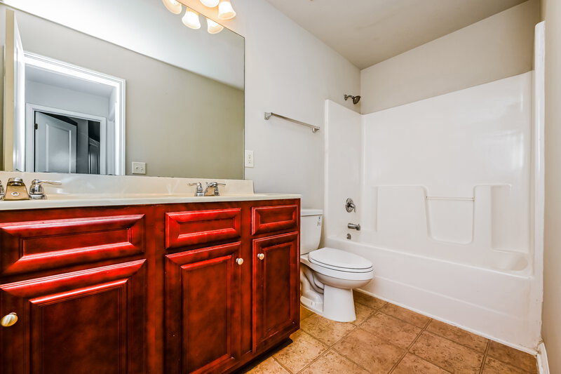 2,575/Mo, 724 Melanie Jean Dr McDonough, GA 30252 Bathroom View