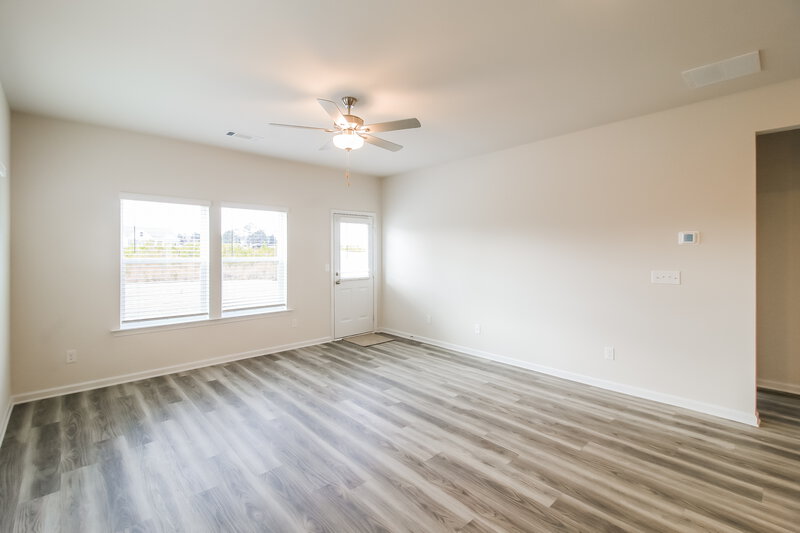 2,220/Mo, 268 Limestone Cir Conyers, GA 30013 Living Room View 2