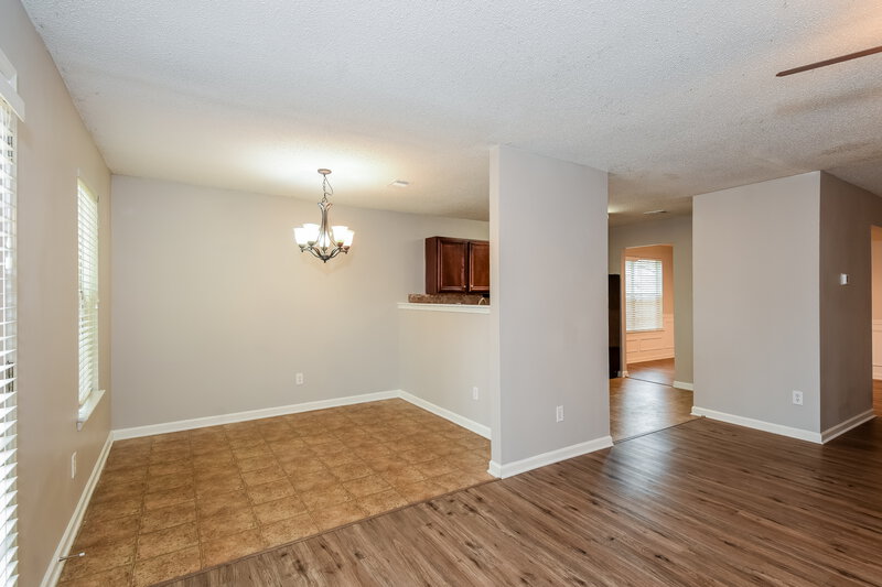 1,775/Mo, 123 Hidden Creek Dr Canton, GA 30114 Living Room View 3