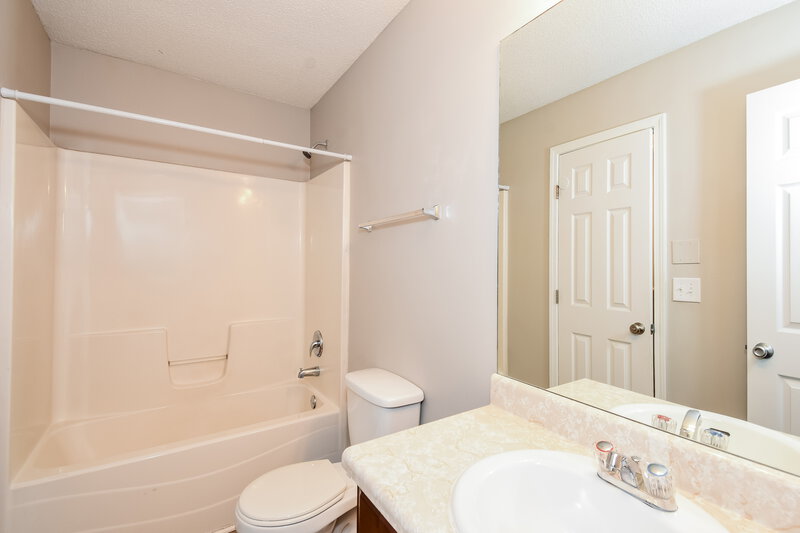 1,775/Mo, 123 Hidden Creek Dr Canton, GA 30114 Bathroom View