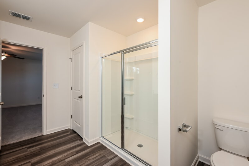 1,870/Mo, 193 Long Dr Bethlehem, GA 30620 Main Bathroom View 2