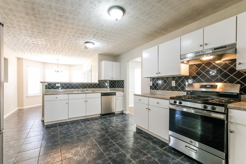 2,140/Mo, 275 Vaness Dr McDonough, GA 30253 Kitchen View
