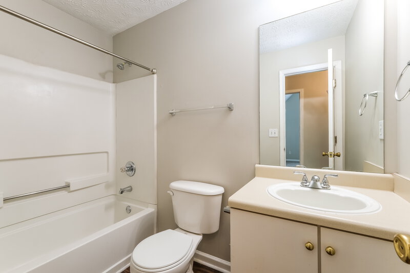2,140/Mo, 275 Vaness Dr McDonough, GA 30253 Bathroom View
