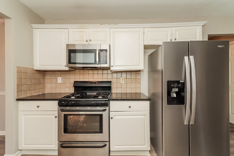 2,345/Mo, 3862 Saint George Ter SW Powder Springs, GA 30127 Kitchen View 2