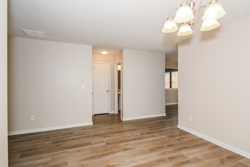 2,200/Mo, 3120 Centerglen Ln Cumming, GA 30040 Dining Room View 2