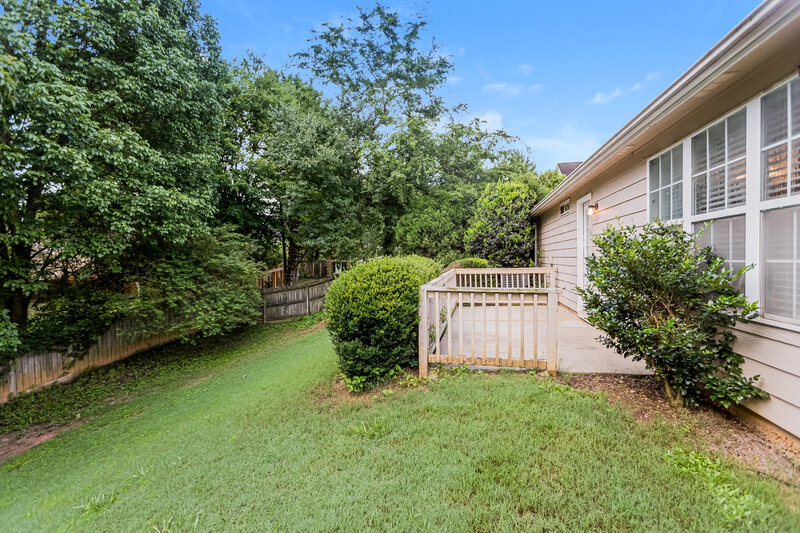 2,065/Mo, 4878 Noah Rdg Acworth, GA 30101 Rear View