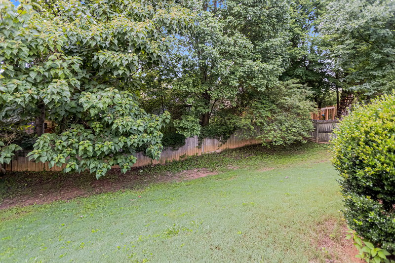 2,065/Mo, 4878 Noah Rdg Acworth, GA 30101 Backyard View