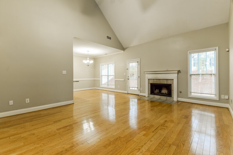 2,550/Mo, 38 Gables Way Newnan, GA 30265 Living Room View 2