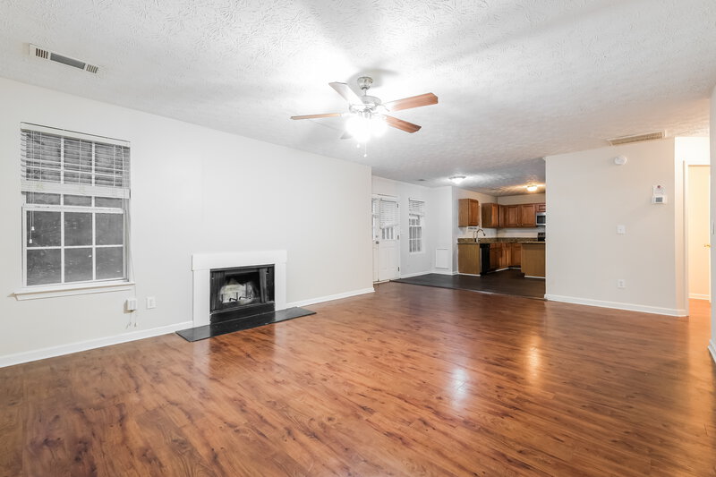 1,995/Mo, 3900 Georgia Dr Douglasville, GA 30135 Family Room View 2