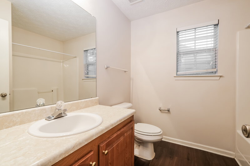 1,995/Mo, 3900 Georgia Dr Douglasville, GA 30135 Bathroom View