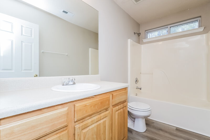 1,725/Mo, 235 London Dr McDonough, GA 30253 Main Bathroom View