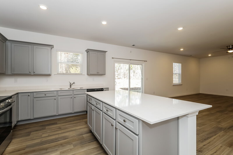 2,285/Mo, 209 Paisley Way Locust Grove, GA 30248 Kitchen View