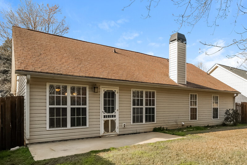 2,095/Mo, 555 The Boulevard Newnan, GA 30263 Rear View