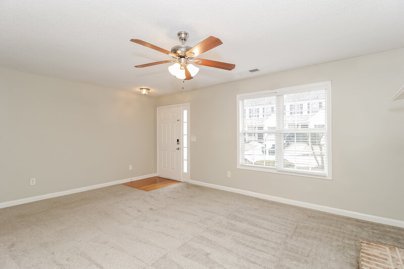 2,480/Mo, 283 Greystone Cir Hiram, GA 30141 Living Room View