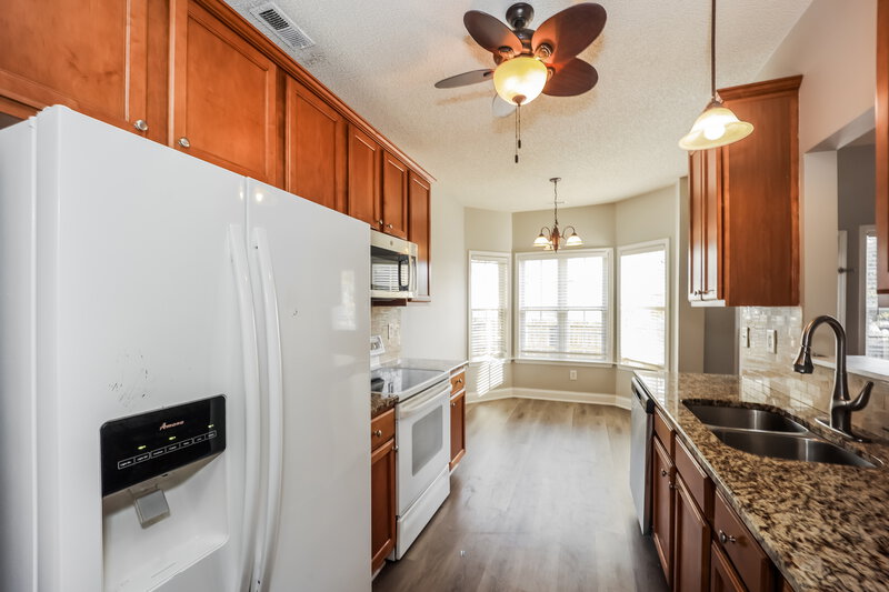 2,285/Mo, 336 Baldwin Ct Newnan, GA 30263 Kitchen View 2