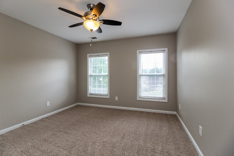 2,010/Mo, 934 Oak Bluff Ct Dacula, GA 30019 Bedroom View 2