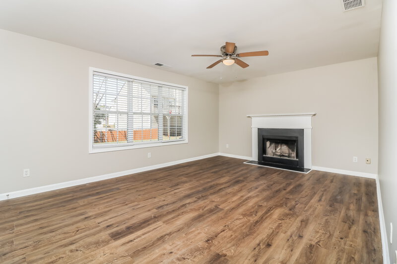 1,970/Mo, 6607 Killington Ct Douglasville, GA 30134 Living Room View
