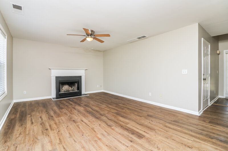 1,970/Mo, 6607 Killington Ct Douglasville, GA 30134 Living Room View 2