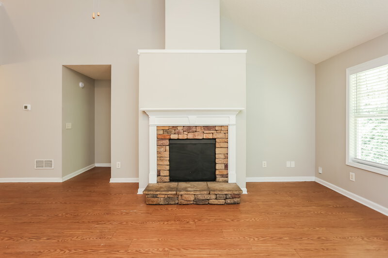 1,815/Mo, 3925 Pine Village Pl Loganville, GA 30052 Living Room View 2