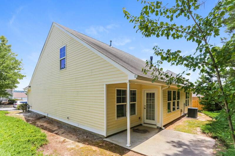 1,815/Mo, 3925 Pine Village Pl Loganville, GA 30052 Rear View