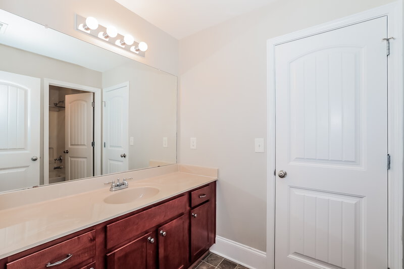 2,165/Mo, 1264 Stella Ct Lawrenceville, GA 30046 Bathroom View
