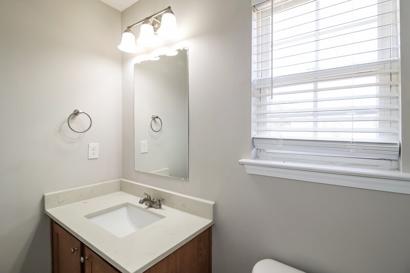 1,635/Mo, 1611 Hallmark Hills Dr Griffin, GA 30223 Bathroom View