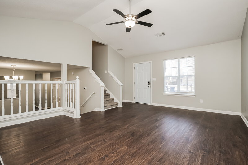 1,780/Mo, 721 Village Overlook McDonough, GA 30253 Living Room View