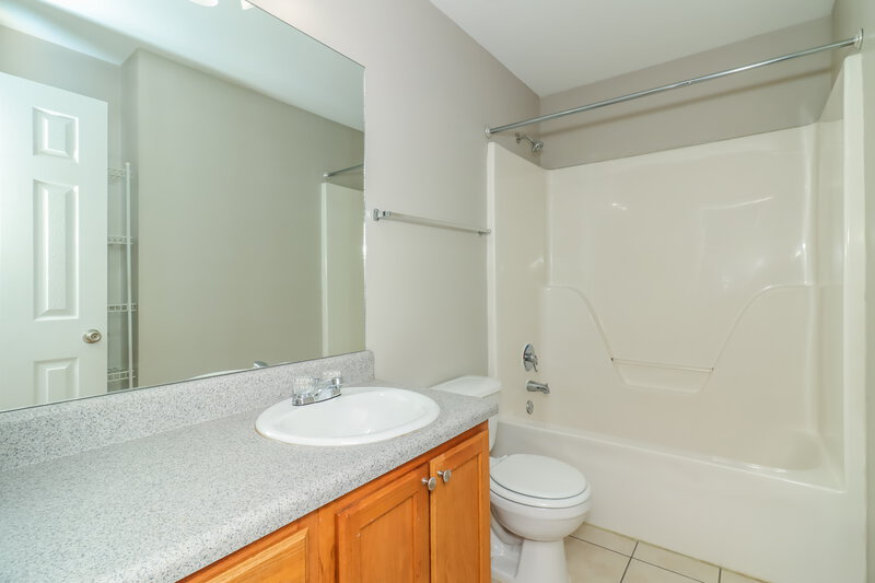 2,415/Mo, 4639 Liberty Square Dr Acworth, GA 30101 Bathroom View