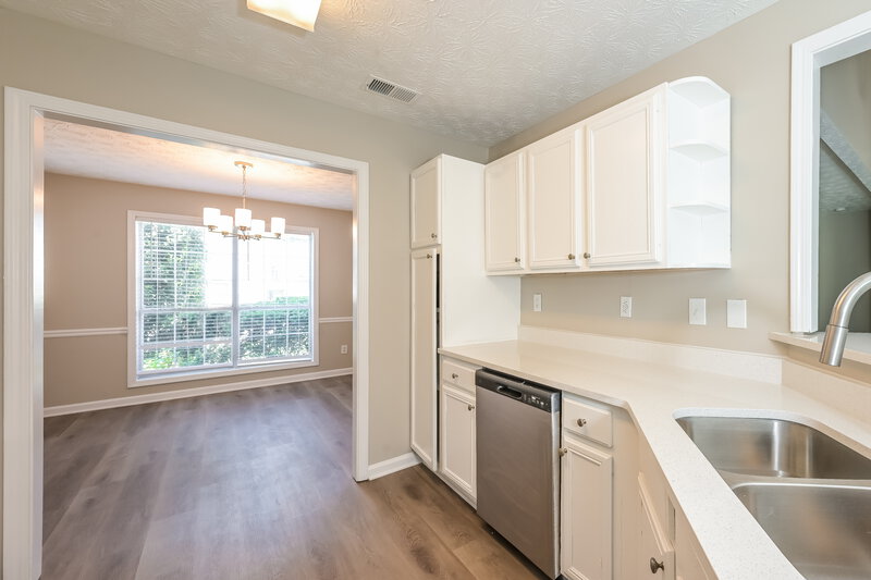 3,260/Mo, 760 Old Johnson Rd Lawrenceville, GA 30045 Kitchen View